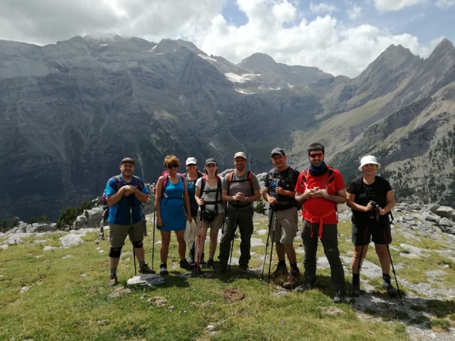 Grupo de trekking.jpg